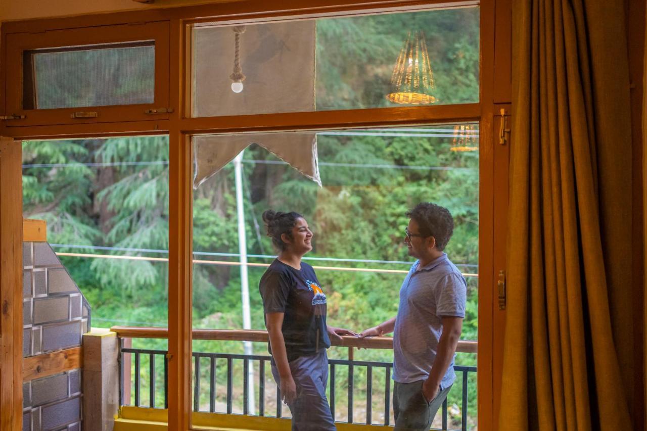 Whoopers Hostel Kasol Eksteriør billede