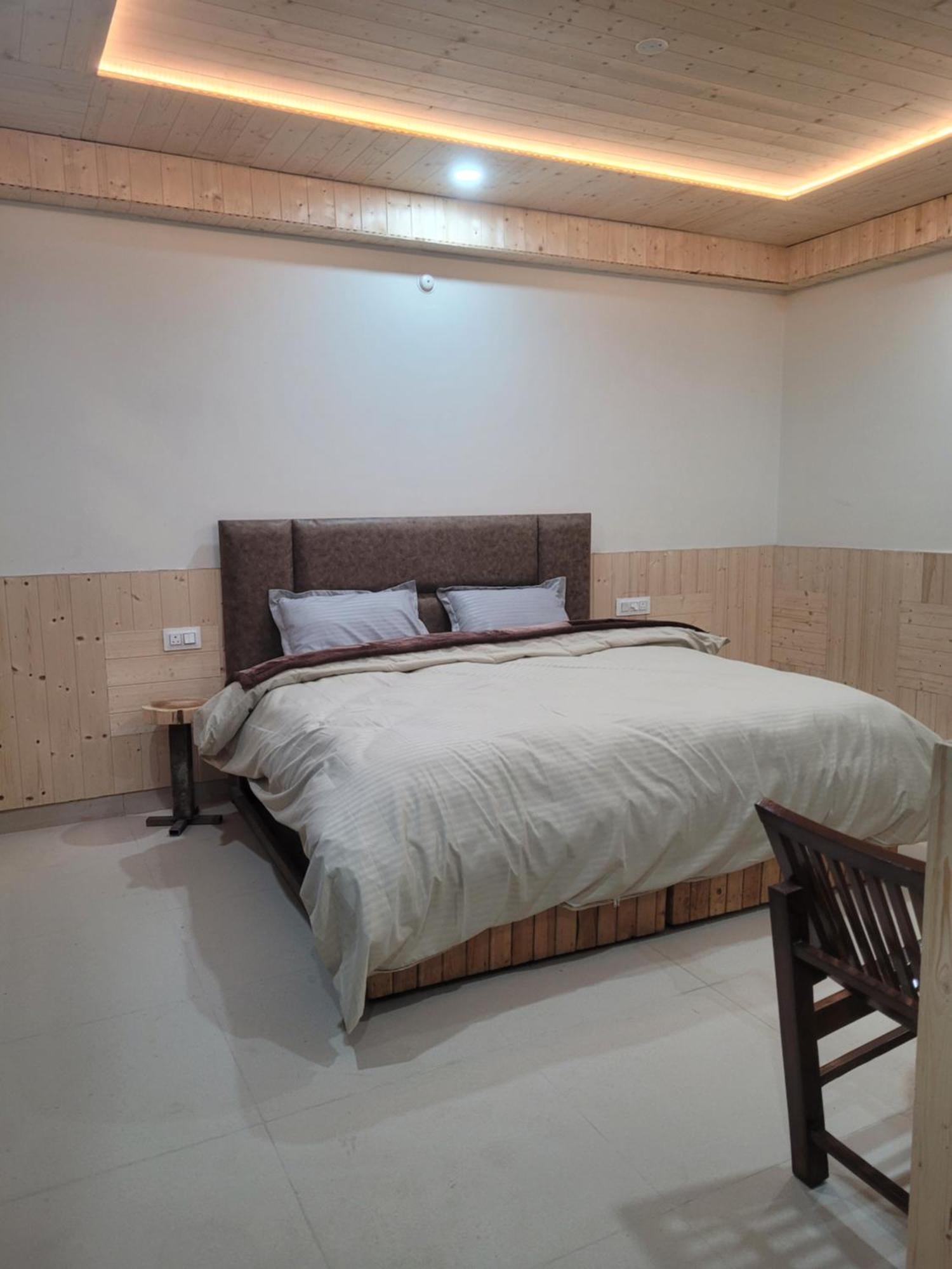 Whoopers Hostel Kasol Eksteriør billede