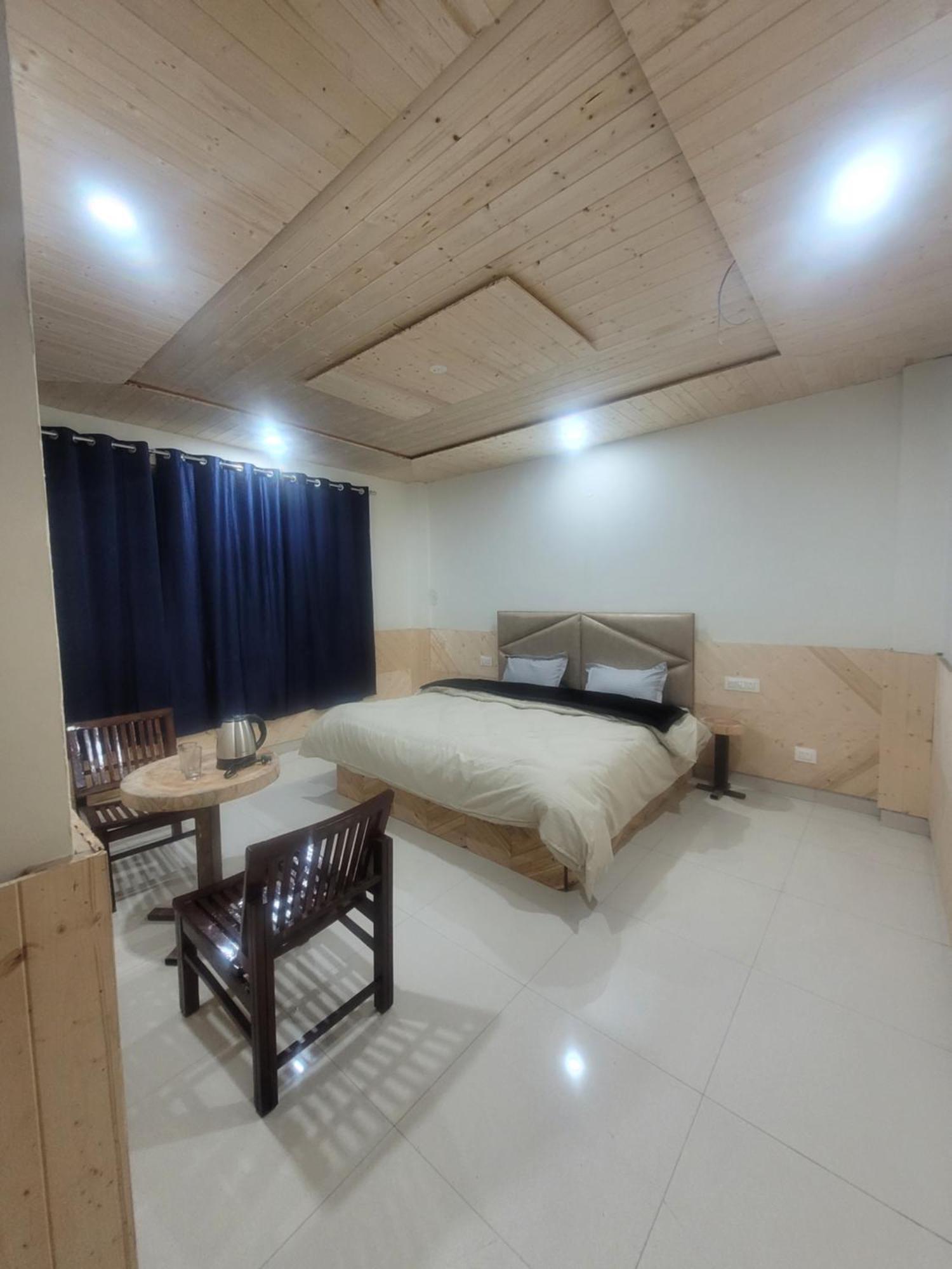 Whoopers Hostel Kasol Eksteriør billede